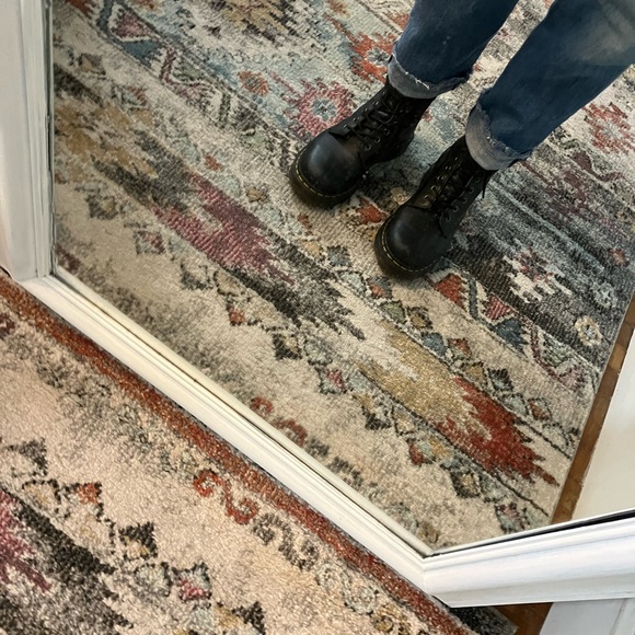 Dr. Martens size 7 women black - Picture 7 of 9